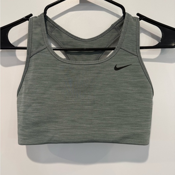Nike Sports Bra - Picture 1 of 3
